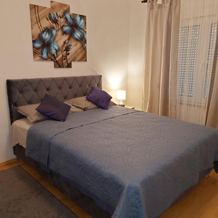 Apartments Tulipan - With Free Private Parking Garage Мостар Экстерьер фото