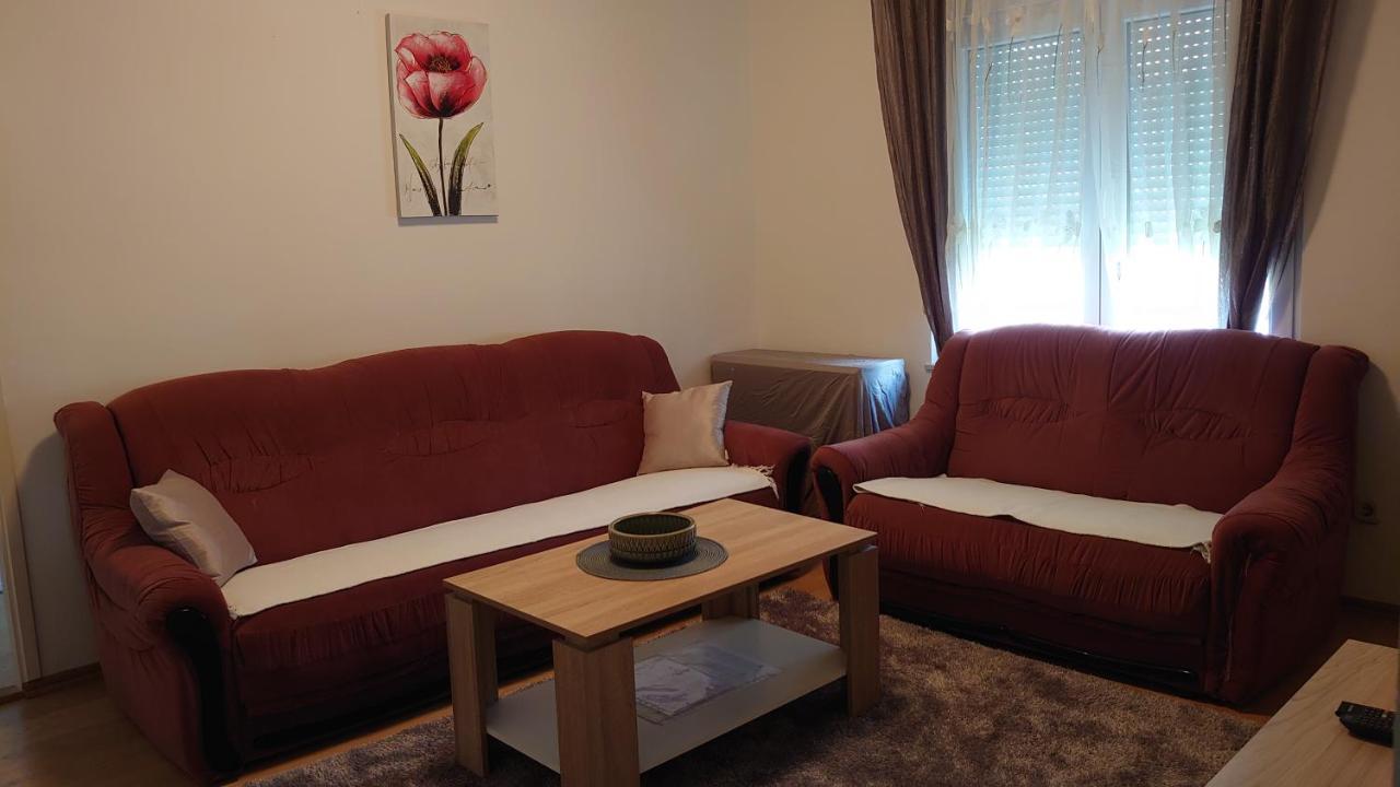 Apartments Tulipan - With Free Private Parking Garage Мостар Экстерьер фото