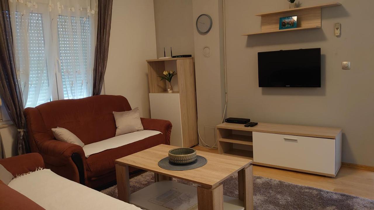 Apartments Tulipan - With Free Private Parking Garage Мостар Экстерьер фото