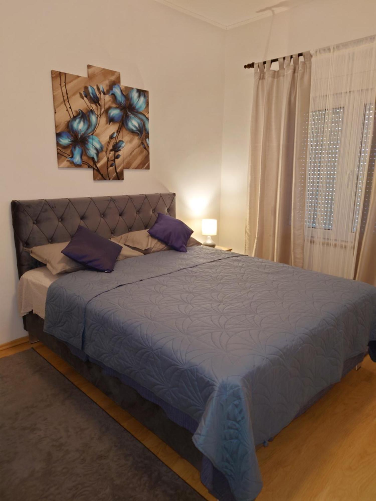 Apartments Tulipan - With Free Private Parking Garage Мостар Экстерьер фото