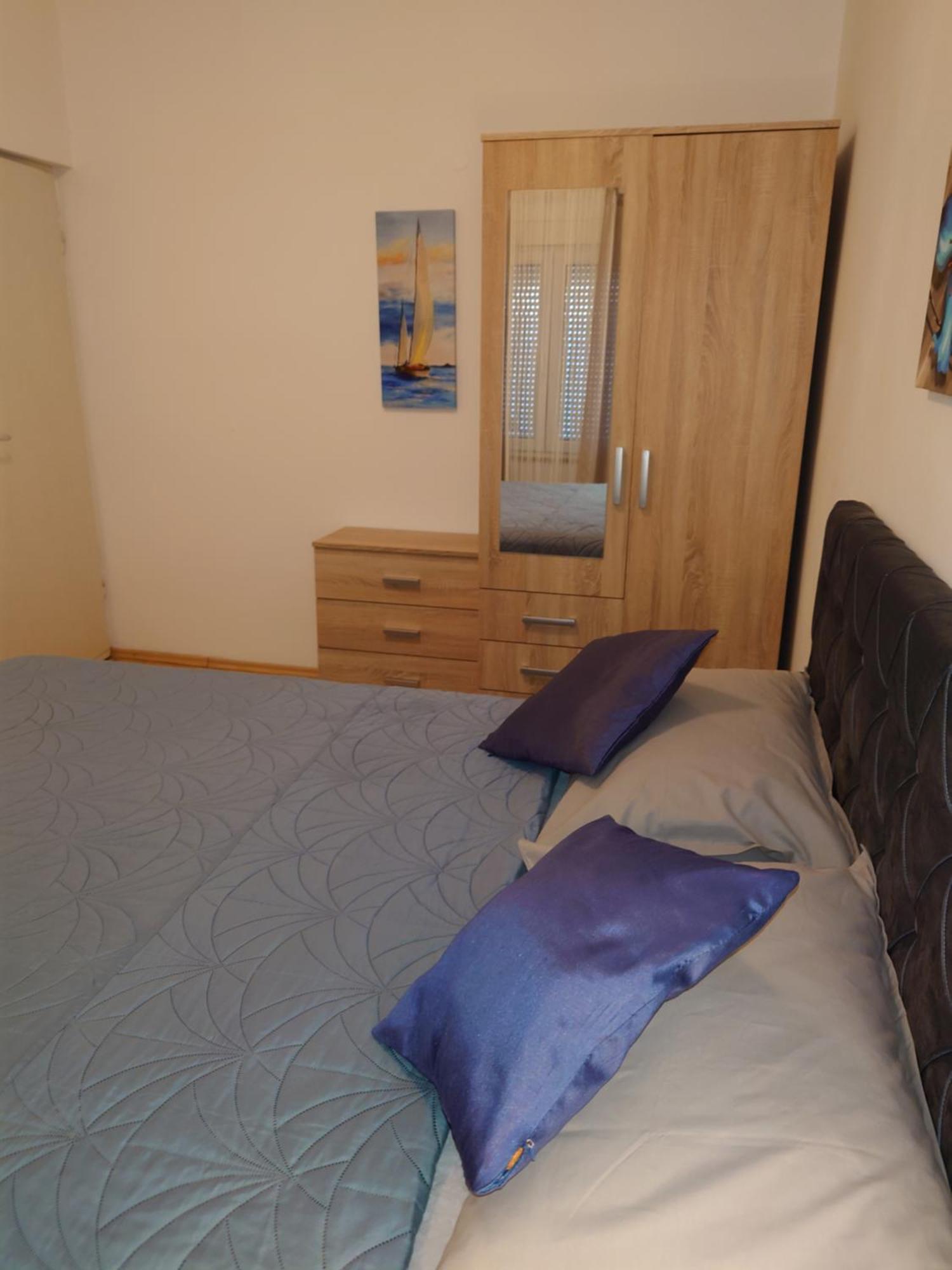 Apartments Tulipan - With Free Private Parking Garage Мостар Экстерьер фото